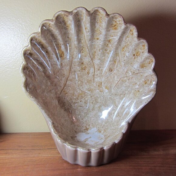 haeger ceramic shell dish display vintage candle holder? (w4295)